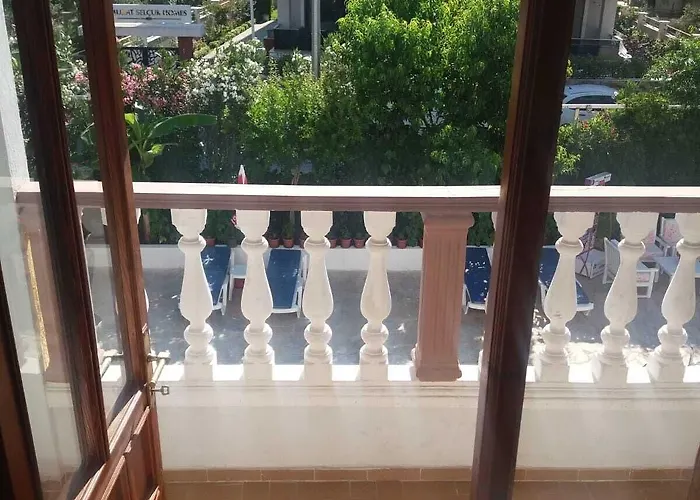 Unver Marmaris