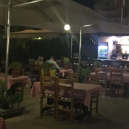 酒店 Unver 马尔马里斯
