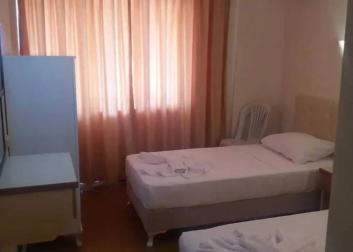 ホテル Unver マルマリス