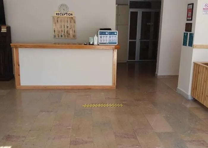 Unver ホテル マルマリス