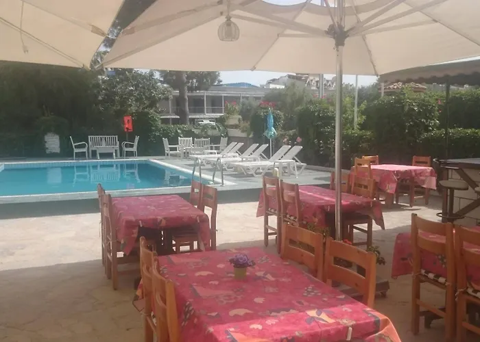 Unver ホテル マルマリス